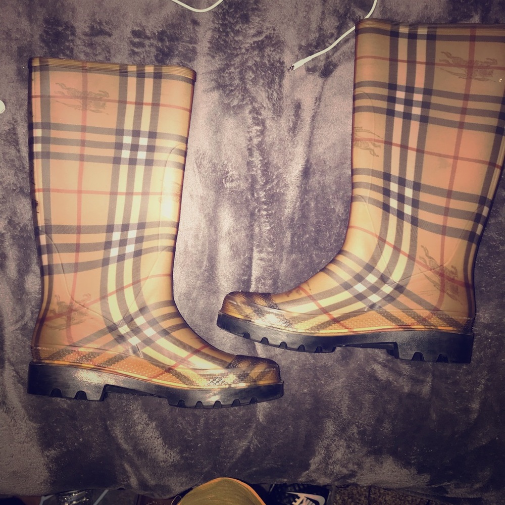 Authentic Burberry rain boots